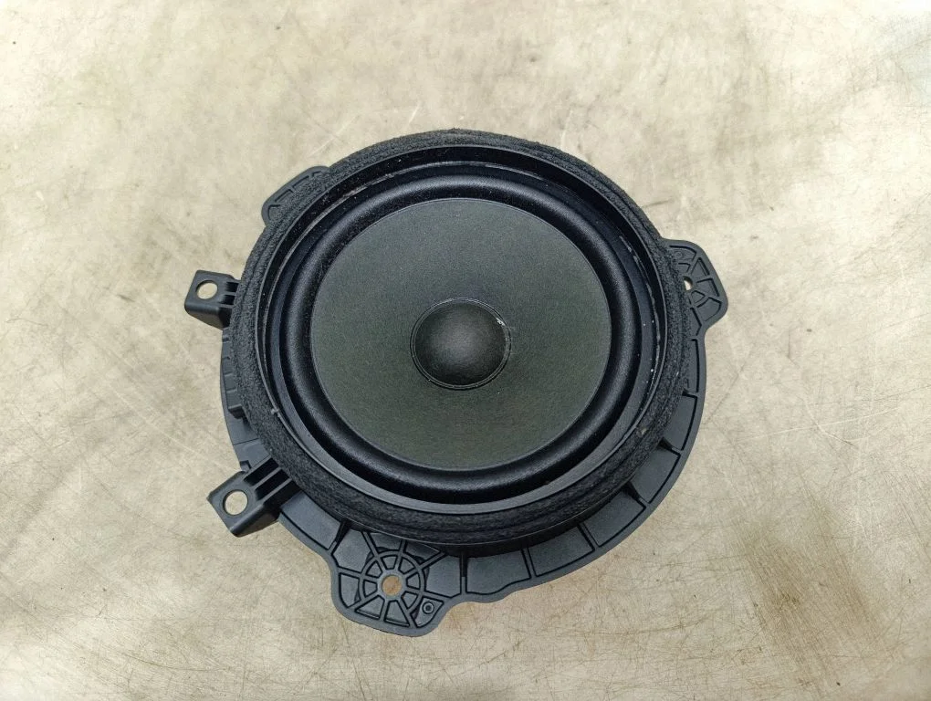 Rear door speaker 8275330010