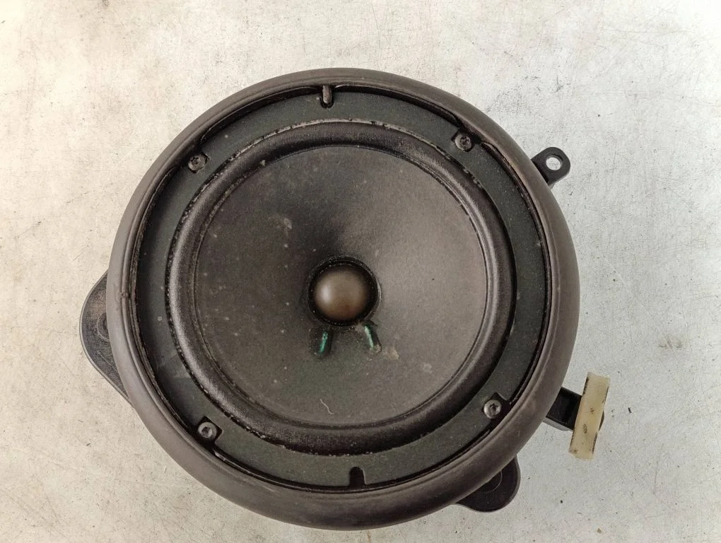 Rear door speaker 8E0035411A