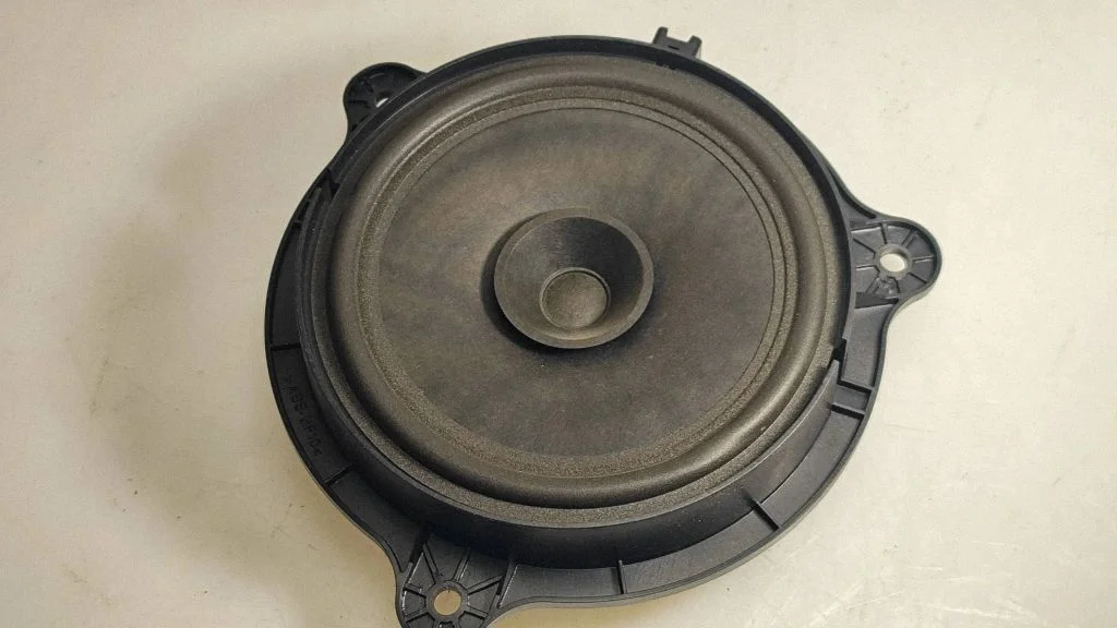 Rear door speaker 281569U00A