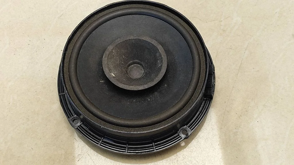 Rear door speaker 5P0035411A