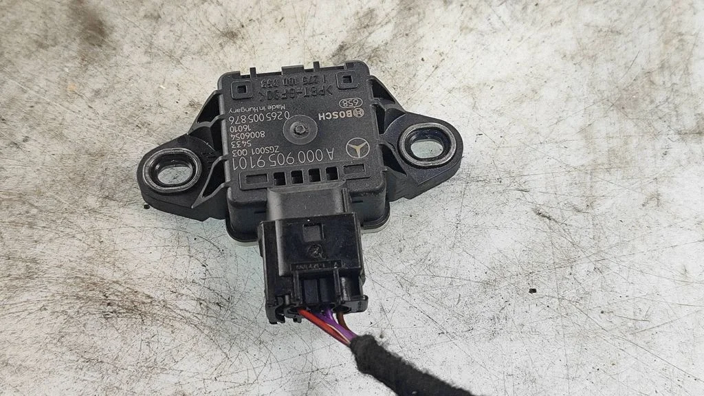 ESP acceleration yaw rate sensor – Mercedes-Benz E-Class W212 (2009-2016)