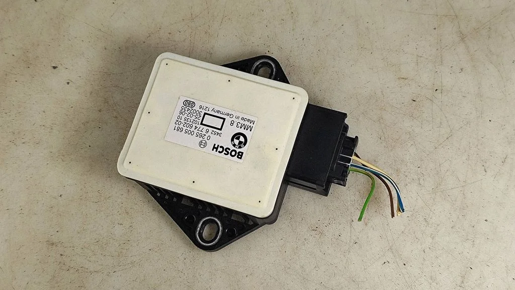 ESP acceleration yaw rate sensor 0265005681