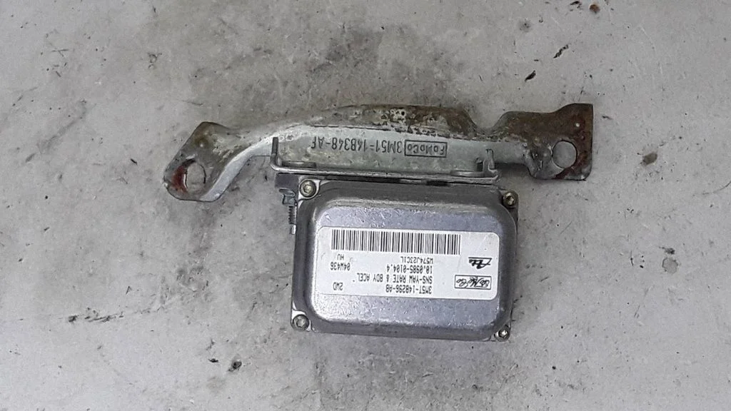 ESP acceleration yaw rate sensor – Volvo V50 (2004-2007)