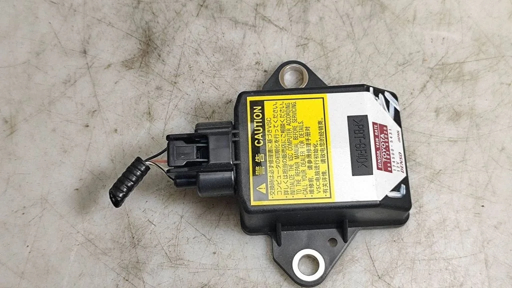 ESP (stabiilsussüsteemi) andur (pöördekiirusandur) – Lexus IS 220D-250-350 (2006-2013)