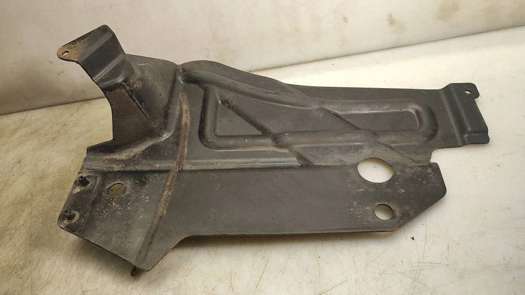 Tagavedrustuse põhjakaitse – BMW 3-seeria E90 E91 (2005-2012)