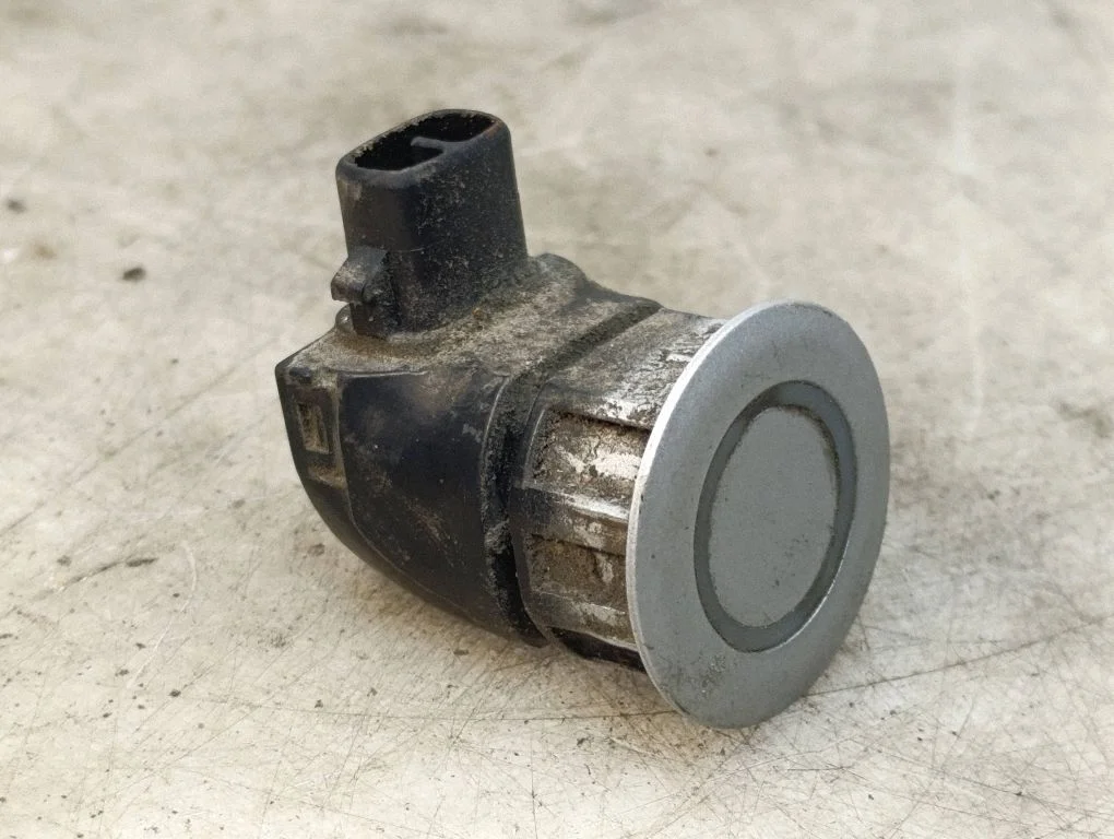 Parking PDC sensor – Lexus IS 220D-250-350 (2006-2013)