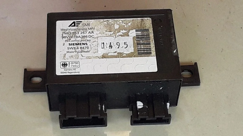 Immobilizer control unit/module 7M0953257AA