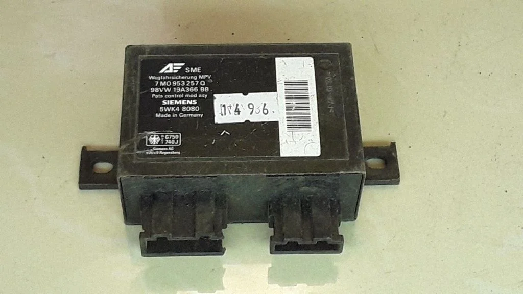 Immobilizer control unit/module 7M0953257Q