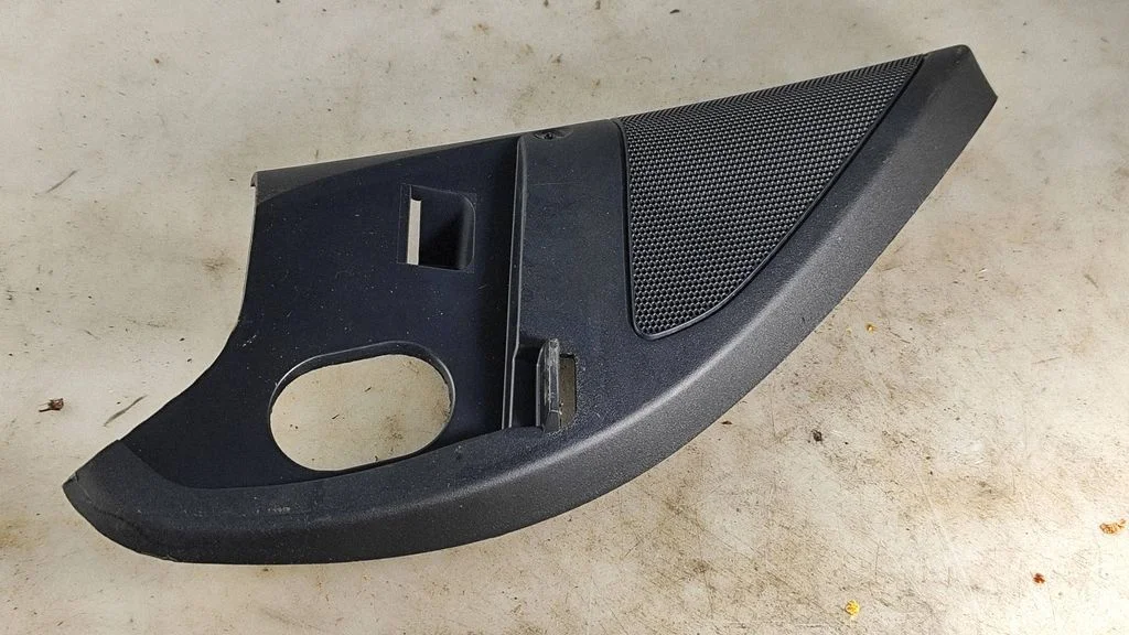Front door high frequency speaker 5E0837973