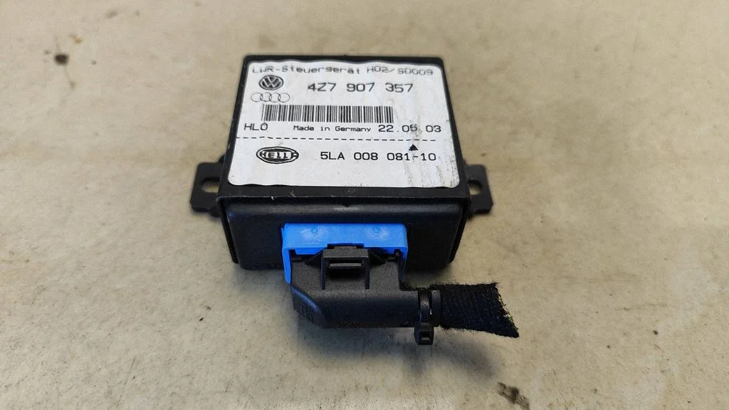 Light module LCM – Audi A4 S4 B6 8E 8H (2001-2005)