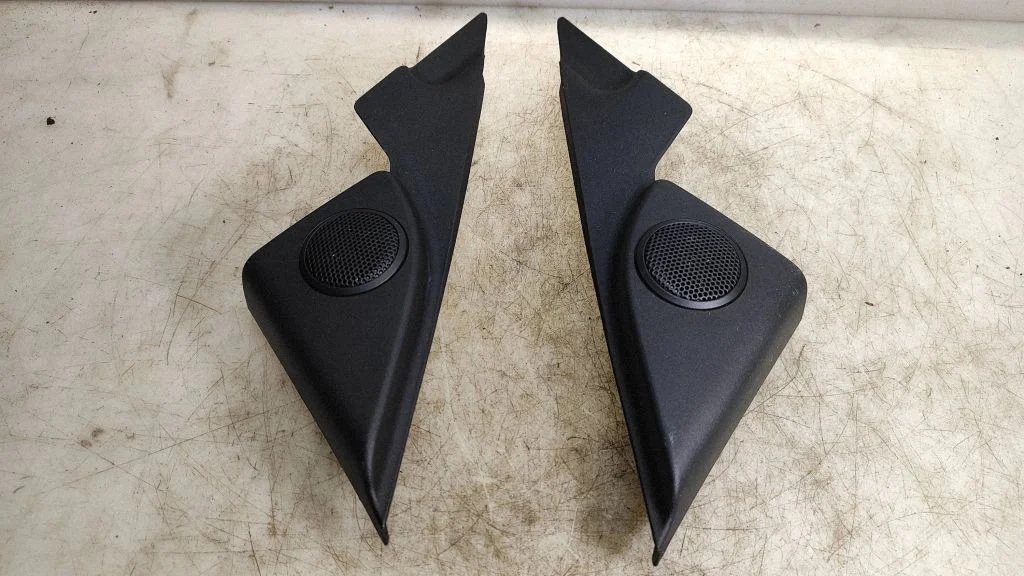 Front door high frequency speaker 276375001