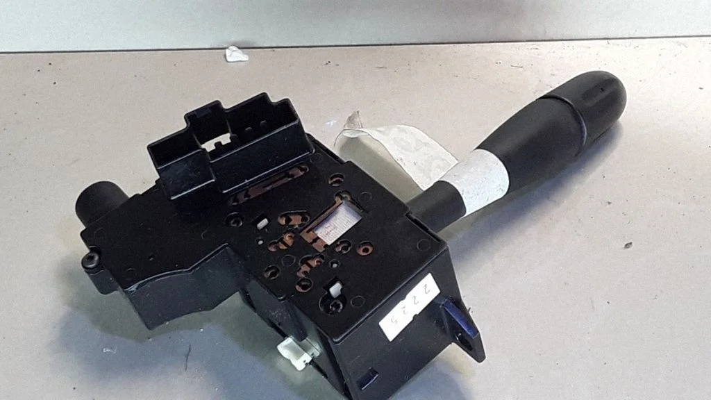 Indicator stalk – Chrysler Grand Voyager III (1995-2000)