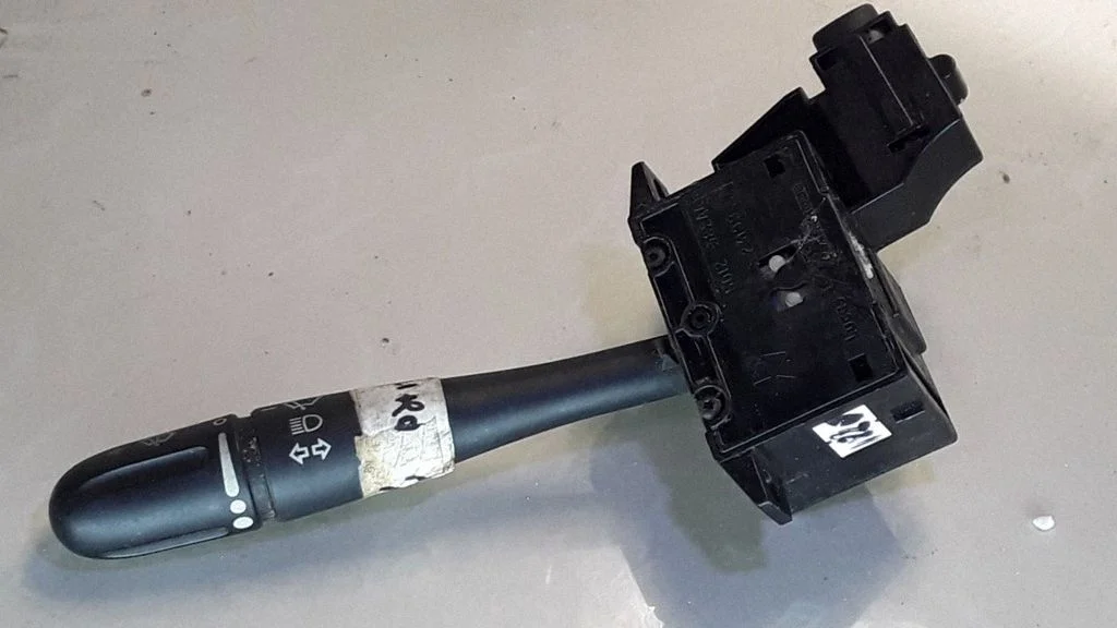 Indicator stalk – Chrysler Grand Voyager III (1995-2000)