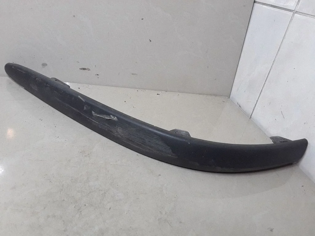 Rear bumper trim bar molding 85074BU3