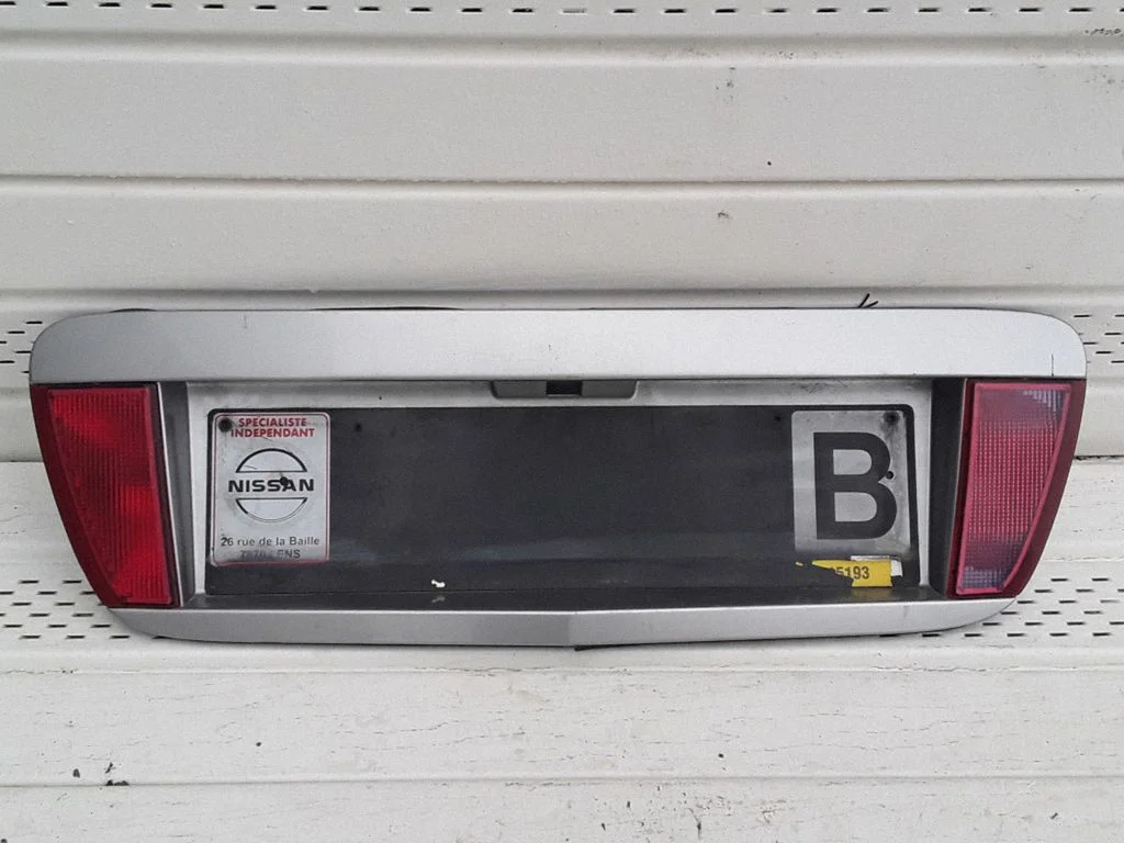 Tailgate trim 90810AU400