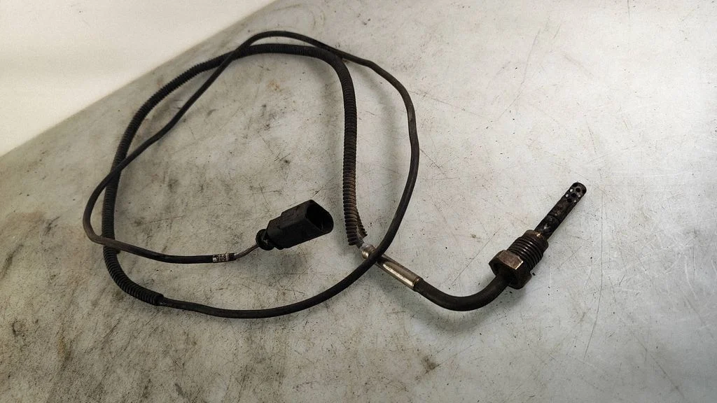 Exhaust gas temperature sensor – Volkswagen Phaeton (2002-2016)
