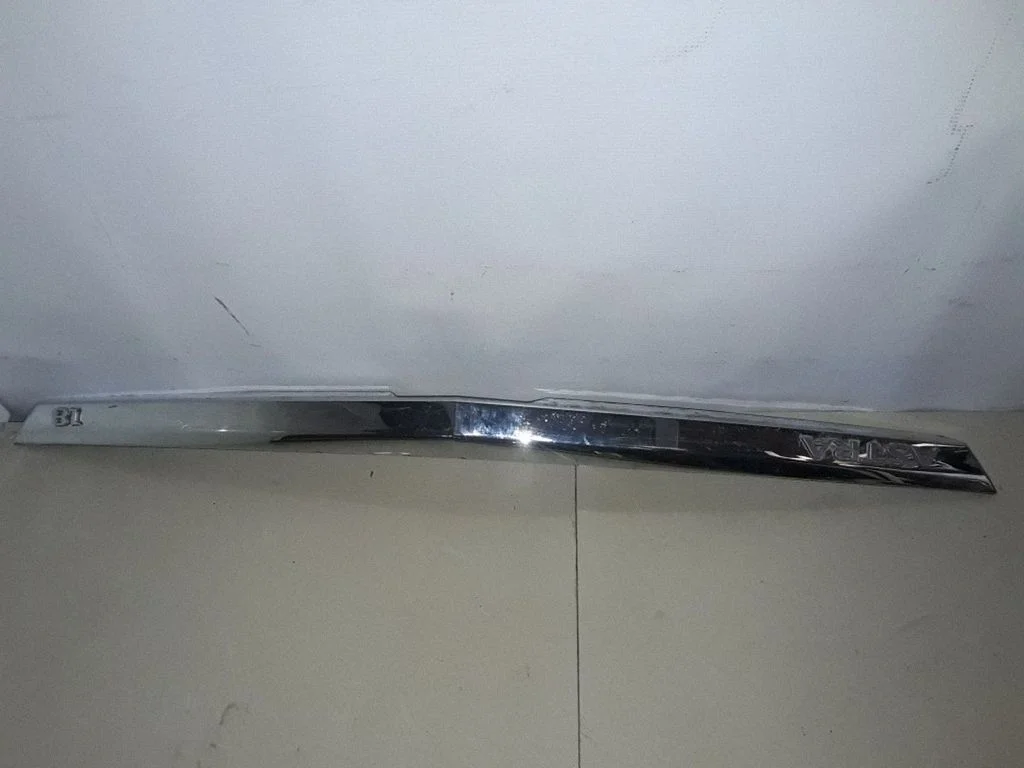 Tailgate trim 13223917