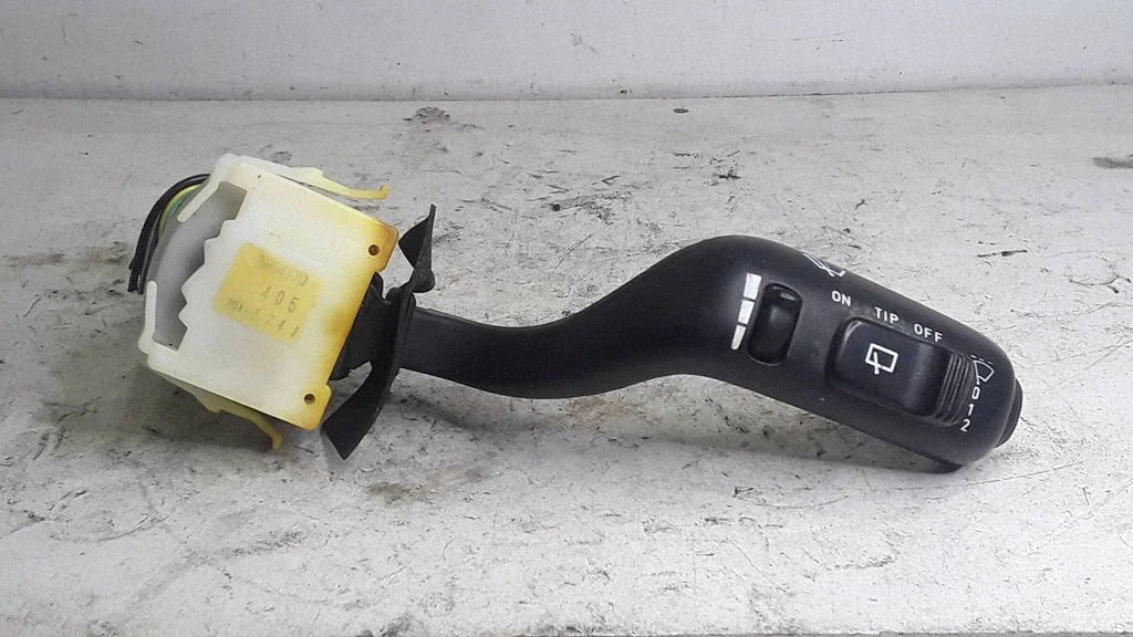 Wiper control stalk – Saab 9-5 (1998-2005)