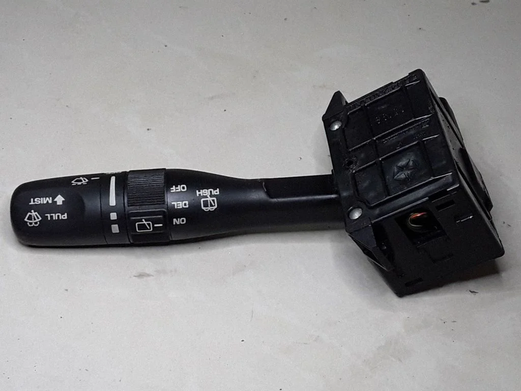 Wiper control stalk – Jeep Grand Cherokee (WJ) (1999-2004)