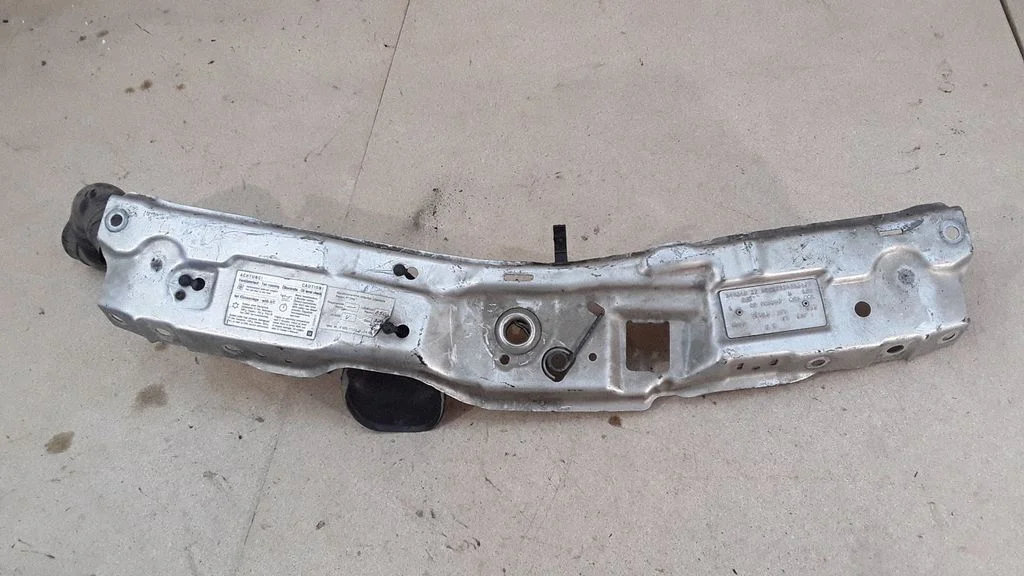 Górna część pasa przedniego – Opel Meriva A (2003-2010)