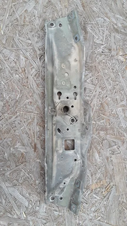 Top upper radiator support slam panel