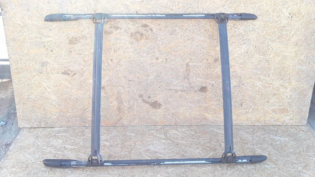 Roof bar rail – Chrysler Grand Voyager IV (2001-2007)