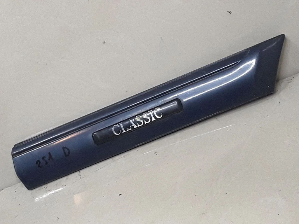 Poritiiva iluliist (molding) – Mercedes-Benz C-klass AMG W202 (1993-2000)