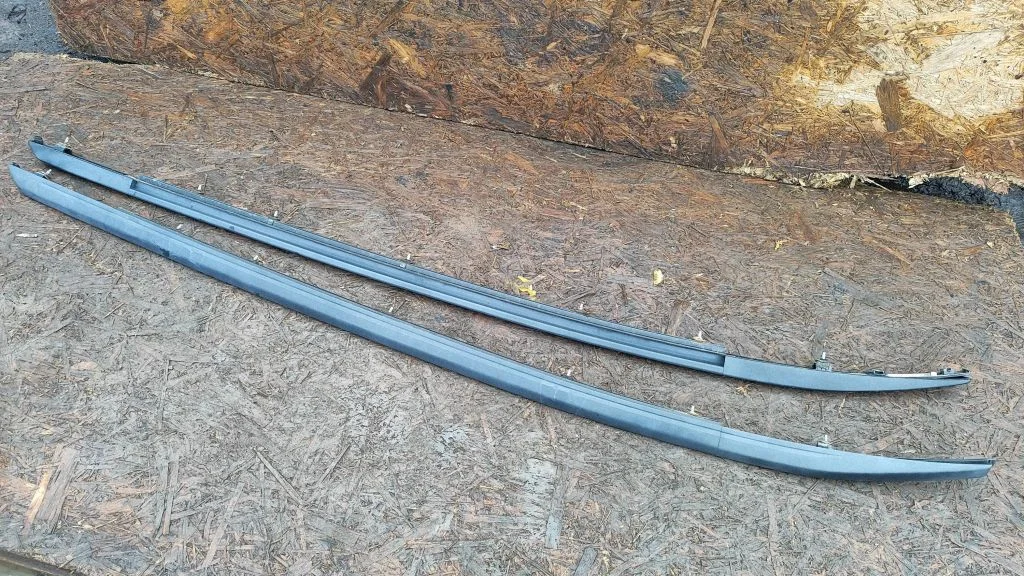 Roof bar rail – Subaru Outback (2007-2009)