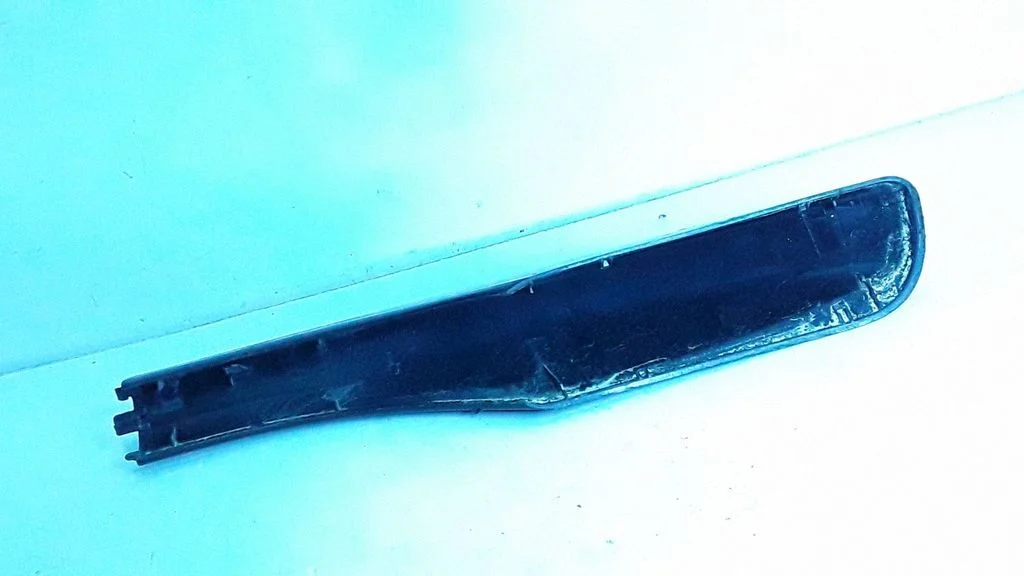 Roof bar rail – Toyota Matrix (E130) (2001-2008)