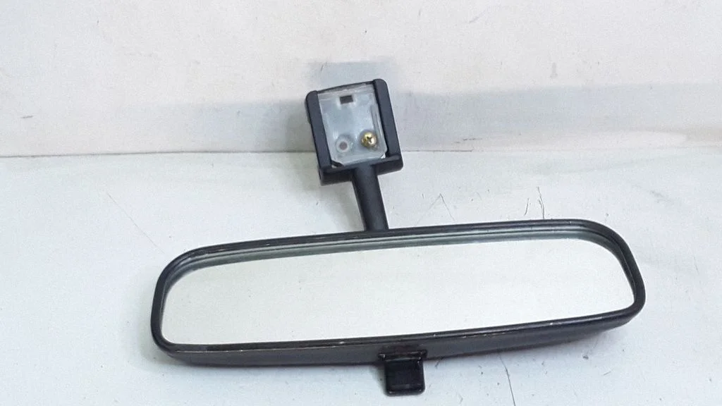 Rear view mirror (interior) – Toyota Avensis T250 (2003-2006)