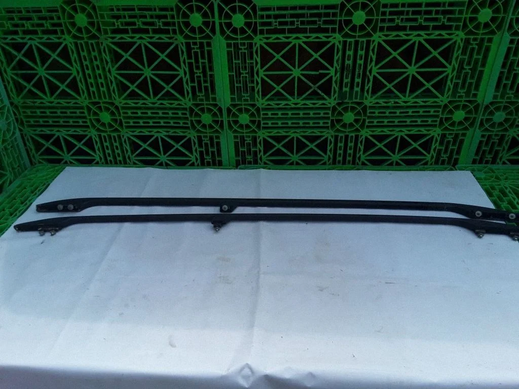 Roof bar rail