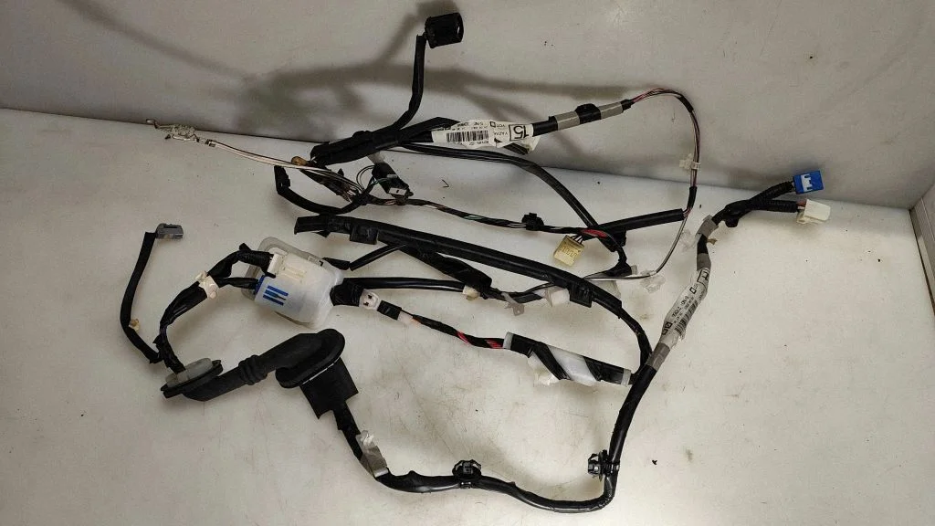 Pakiruumiluugi juhtmestik – Toyota Auris 150 (2006-2012)
