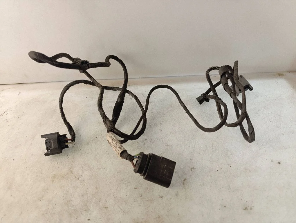 Muud juhtmed / juhtmestik 8E0971095R