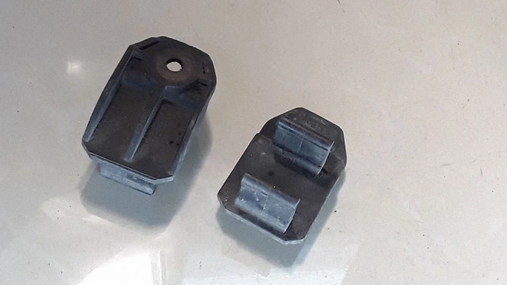 Radiator mount bracket – BMW 5 Series E39 (1996-2003)