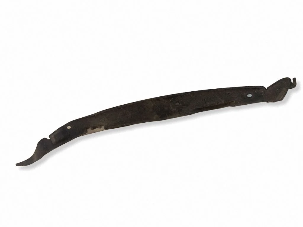 Fender end trim – Lexus IS 220D-250-350 (2006-2013)