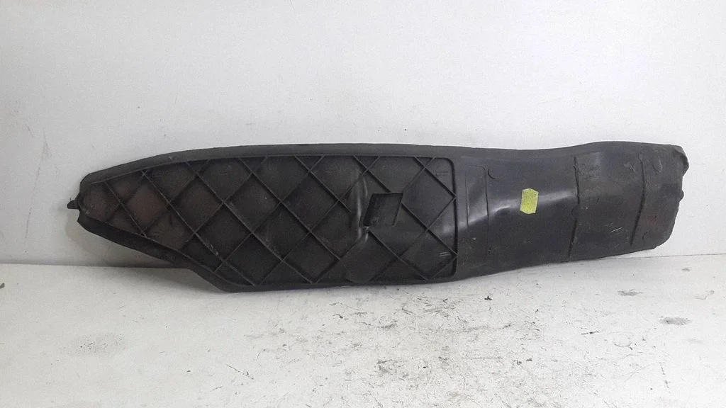 Poritiiva otsaliist 6Q0827111A