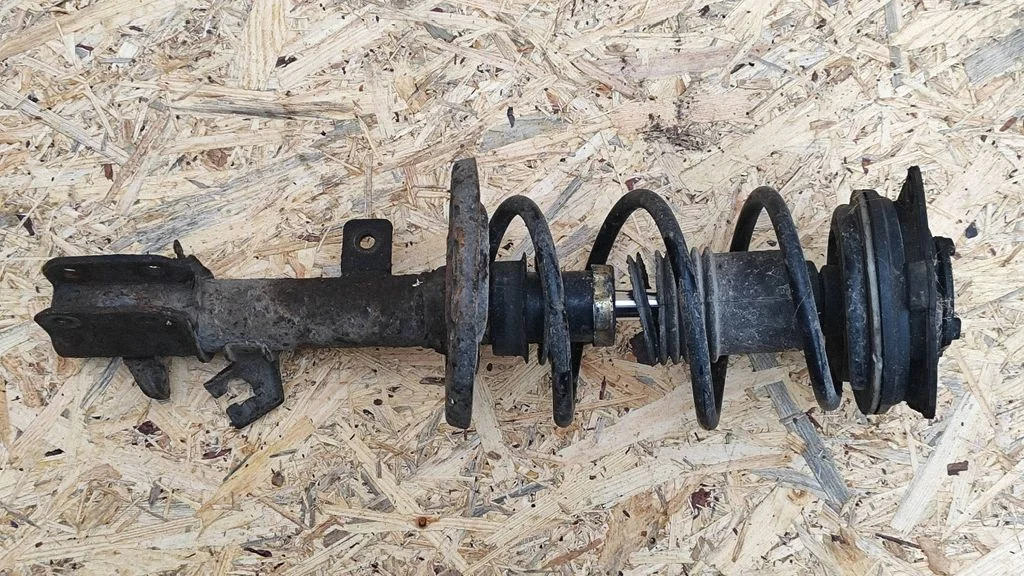 Front shock absorber with coil spring – Nissan Micra (2003-2007)