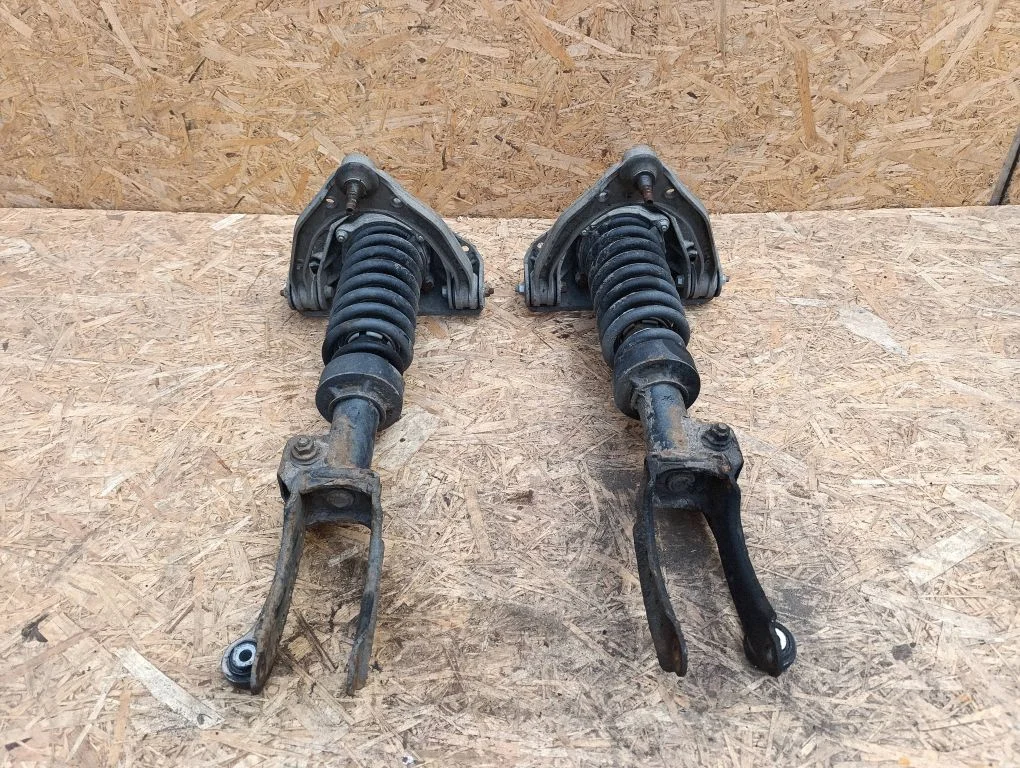 Front shock absorber with coil spring – Volkswagen Touareg I (2002-2010)