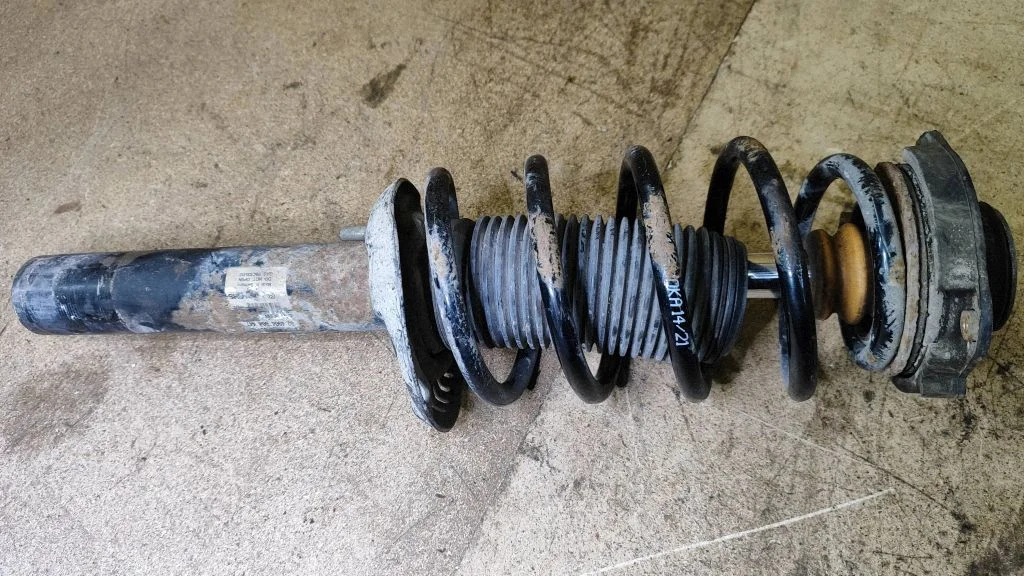 Front shock absorber with coil spring 3C0413031AH
