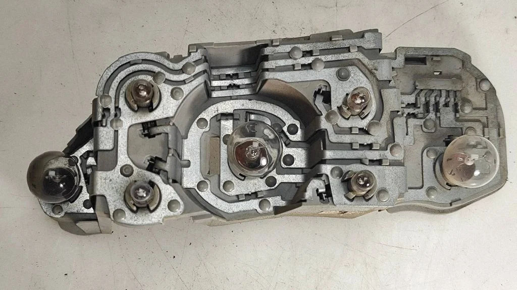Pokrywa oprawki lampy tylnej – Toyota Corolla Verso AR10 (2004-2009)