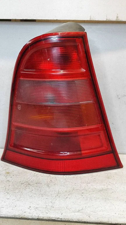 Pokrywa oprawki lampy tylnej – Mercedes-Benz Klasa A W168 (1997-2004)