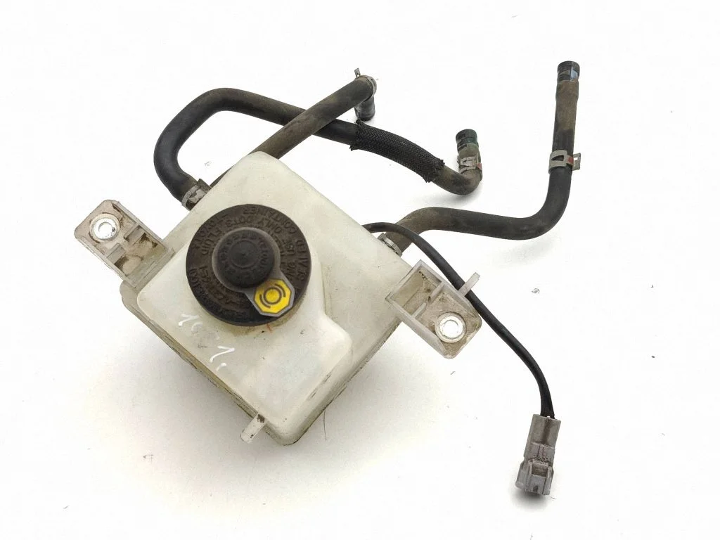 Brake fluid reservoir