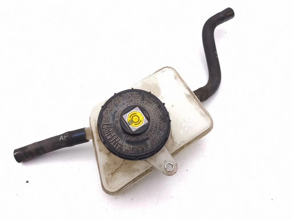 Brake fluid reservoir