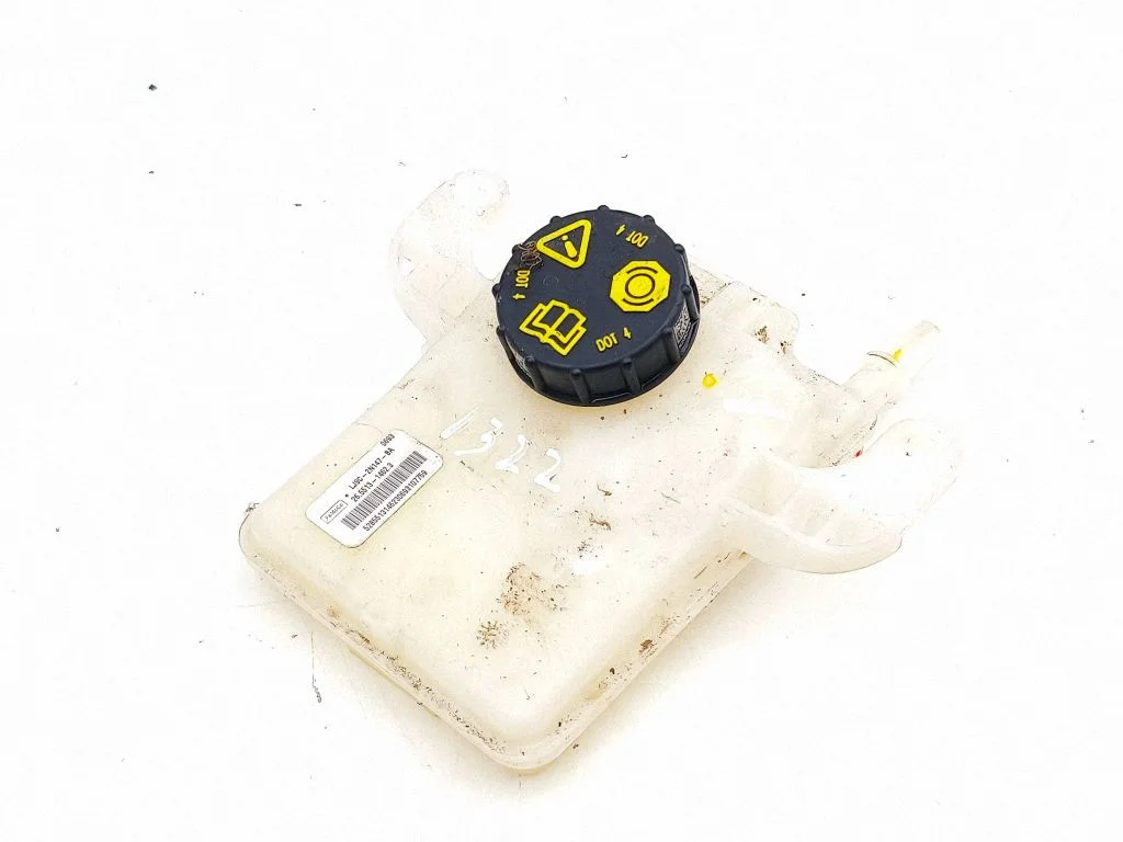 Brake fluid reservoir LJ9C2N147BA