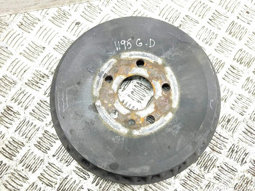 Drum brake (rear) – right