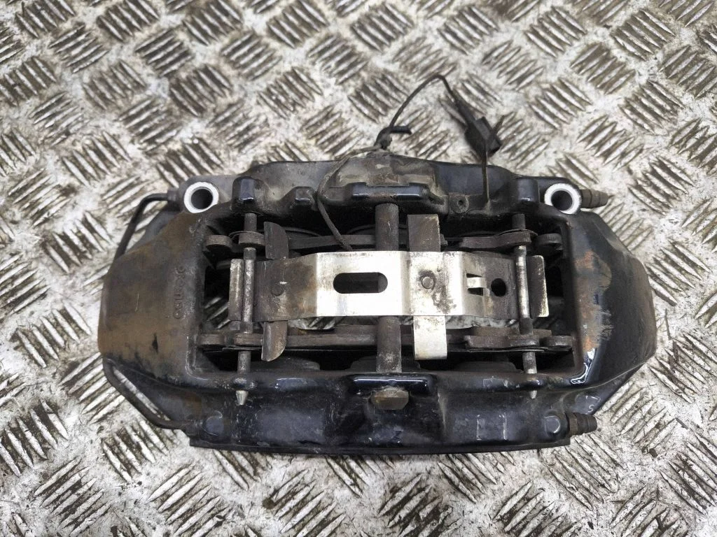 Front brake caliper 2086760101