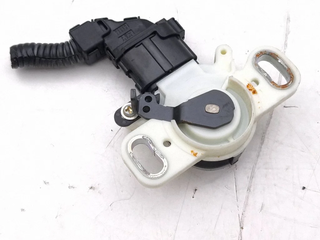 Bremžu pedāļa sensors 8951047030
