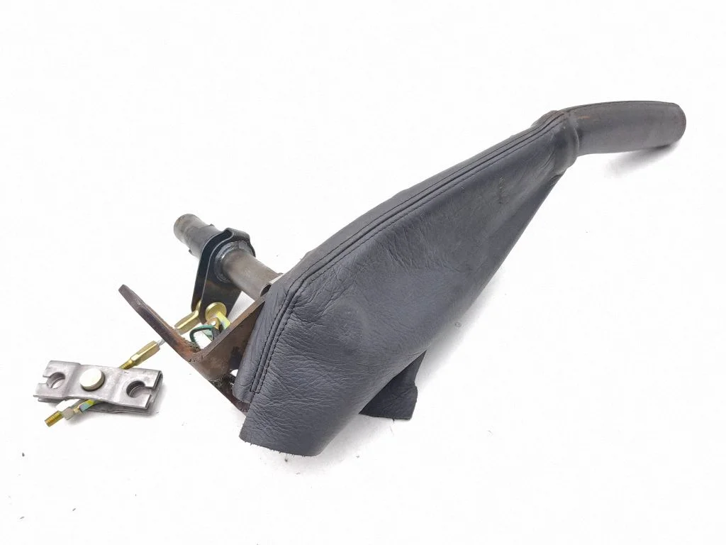 Handbrake/parking brake lever assembly