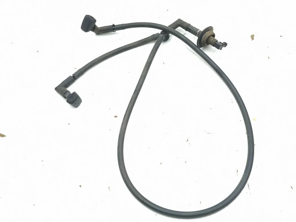 Windshield washer spray nozzle