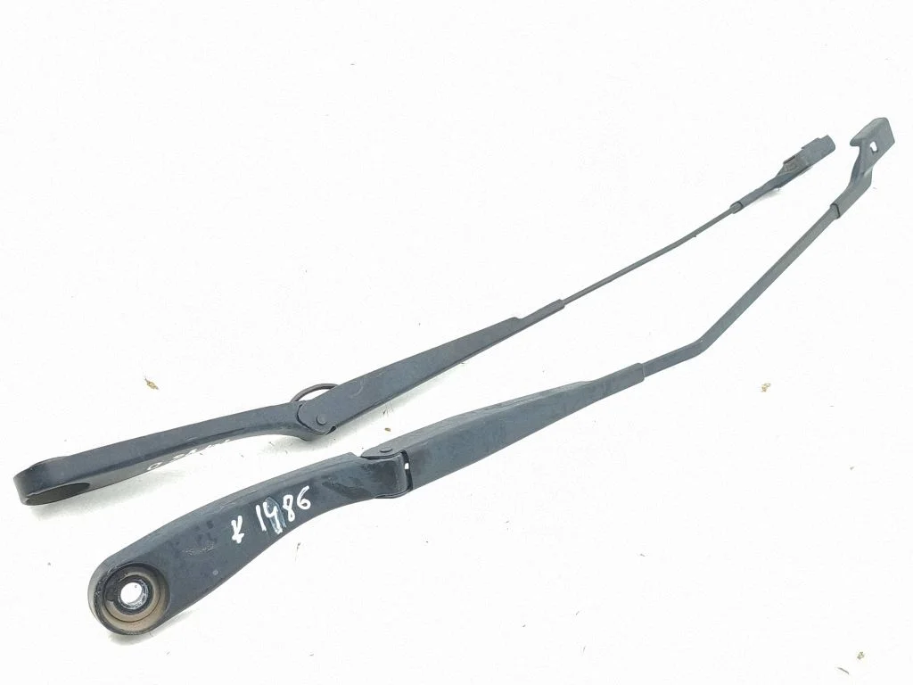 Front wiper blade arm 97036203